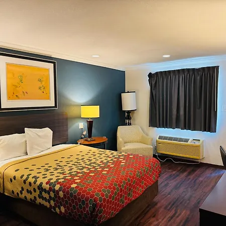 Baymont By Wyndham Bakersfield Hotel Exterior photo