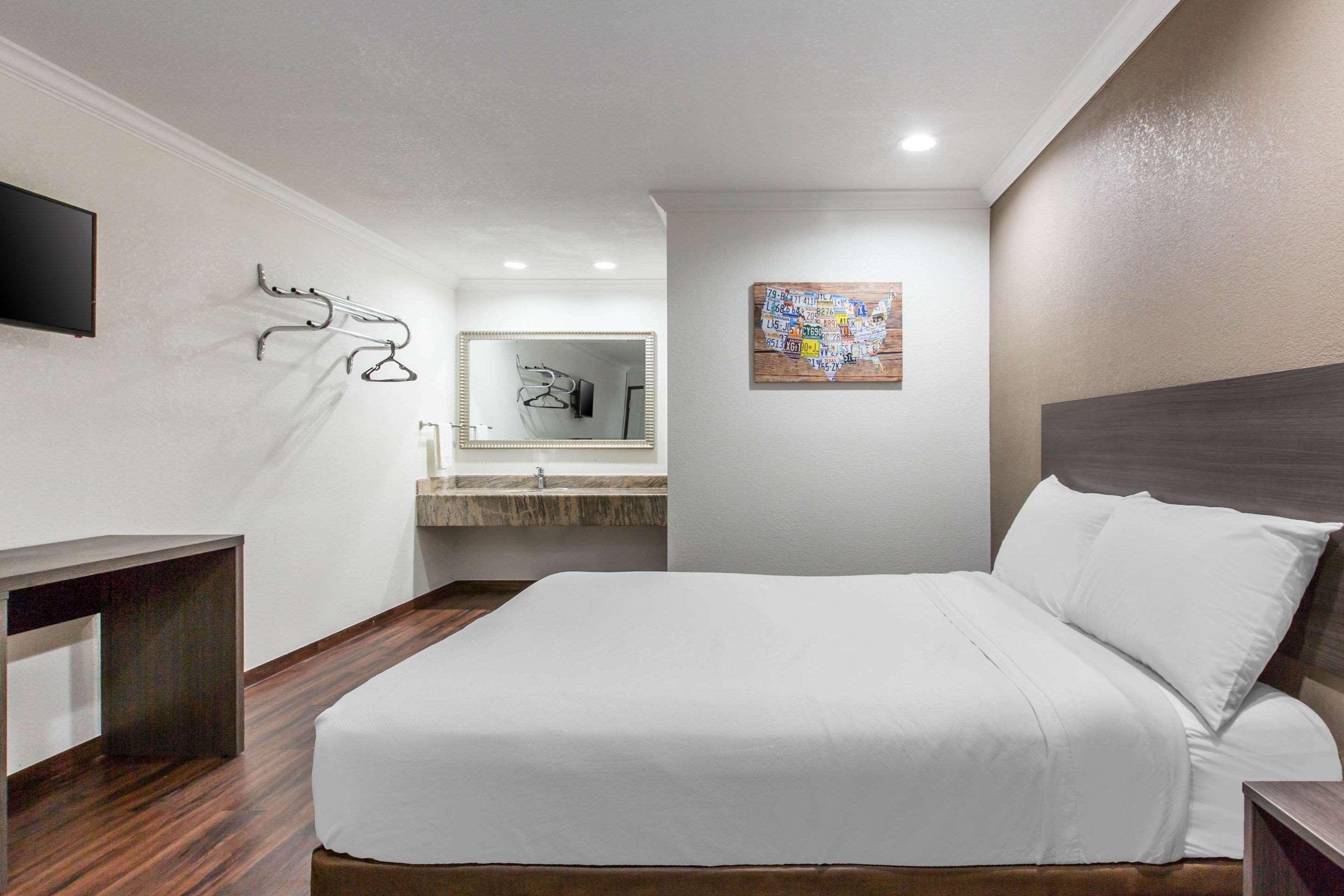 Baymont By Wyndham 2* Bakersfield