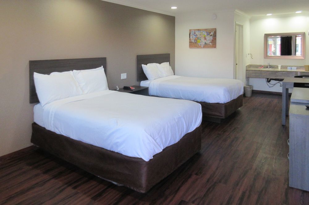 Baymont By Wyndham Bakersfield