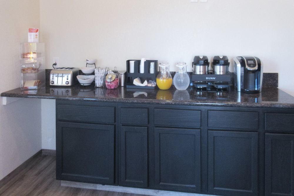 Hotel Baymont By Wyndham Bakersfield